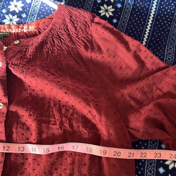 NWOT Talbots Women’s Burgundy Blouse Top Size Large - Picture 8 of 9